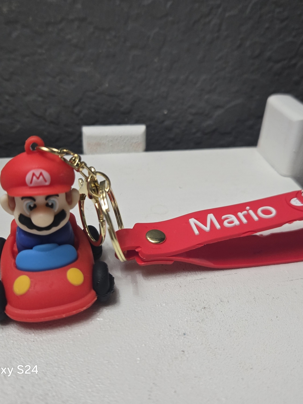 Source Unknown Red Mario Figure Keychain with Gold Ring